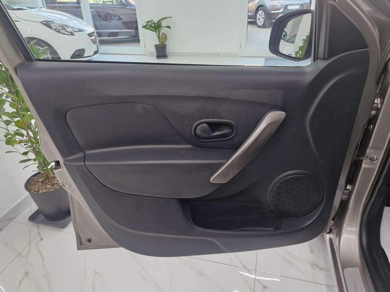 DACIA LOGAN MVC 1.2 75CV GPL Laureate ANNO 2014