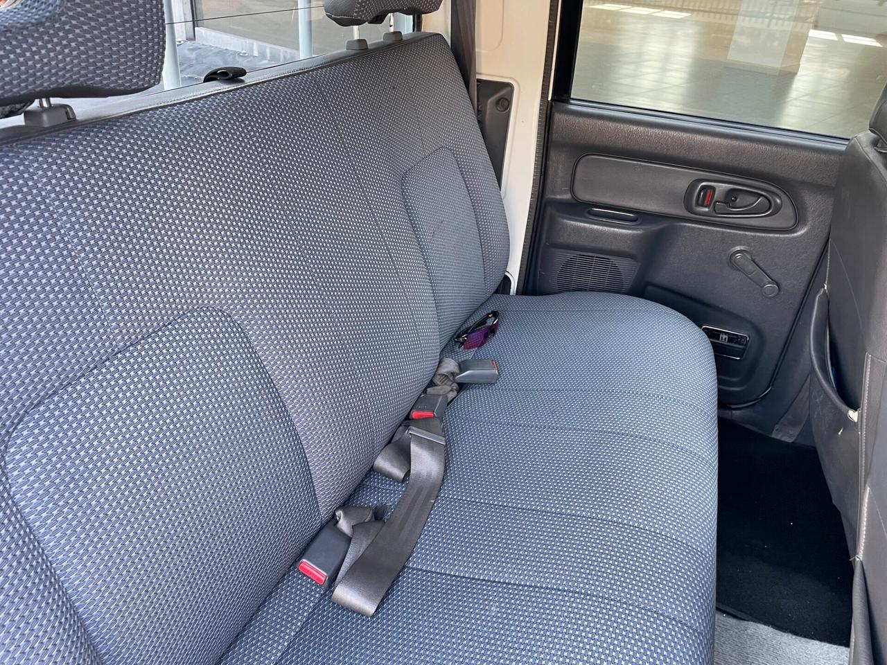 Mitsubishi L200 2.5 TDI 4WD Double Cab Pick-up GL GANCIO TRAINO