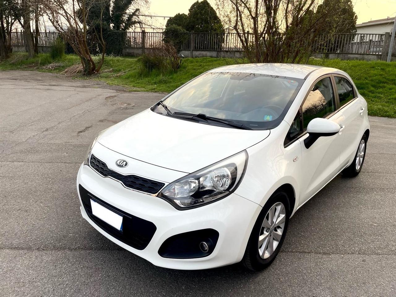 Kia Rio 1.2 CVVT 5p. EX per Neopatentati 2014