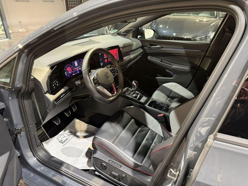 Volkswagen Golf GTI 2.0 TSI GTI