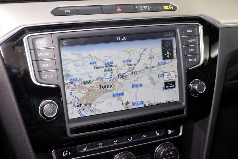 Volkswagen Passat VIII 2015 Variant Diese Variant 2.0 tdi Highline 150cv dsg