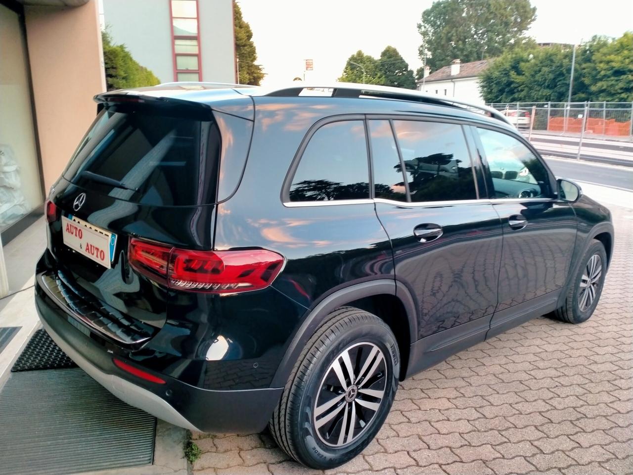 Mercedes-Benz GLB 180 D LED / TETTO APRIBILE /LUCI AMBIENT SOFFUSE / DISPLAY MAXI /AUT.8M.