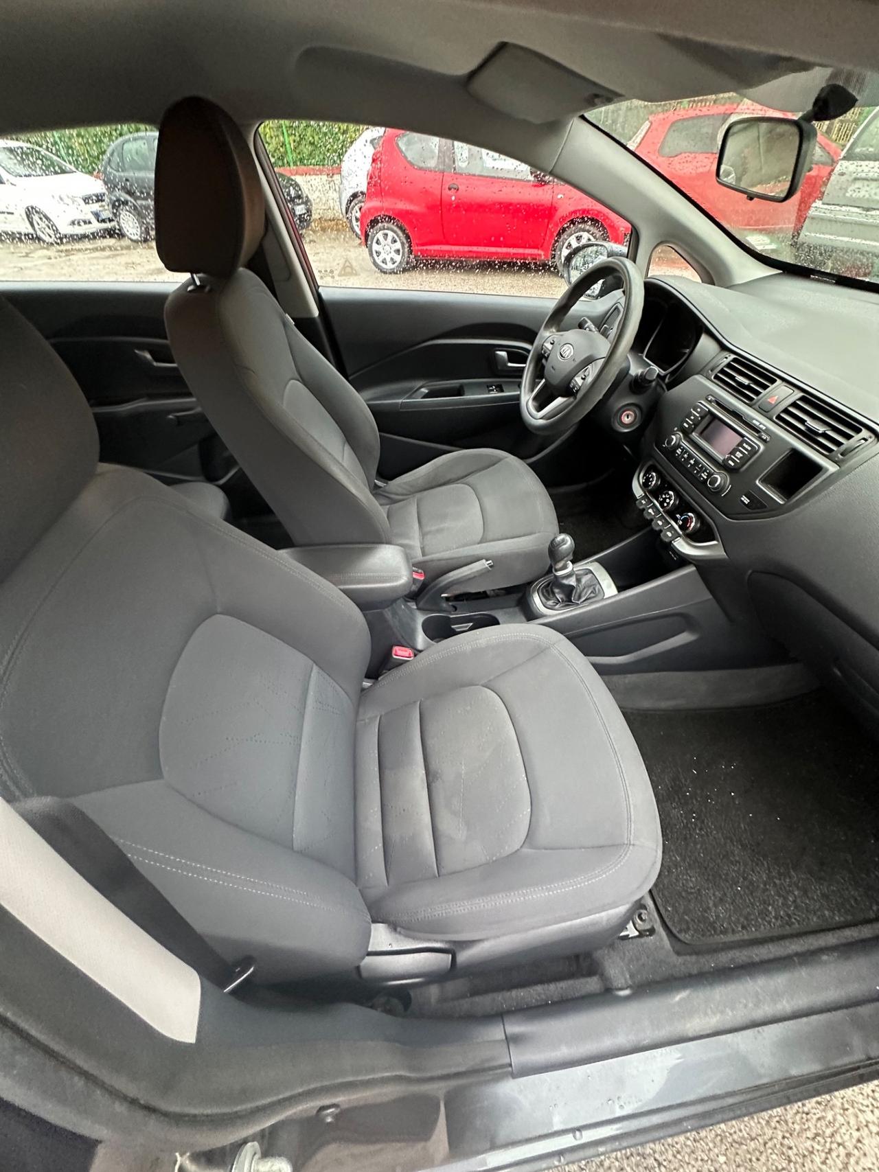 Kia Rio 1.1 CRDi WGT 5p. EX