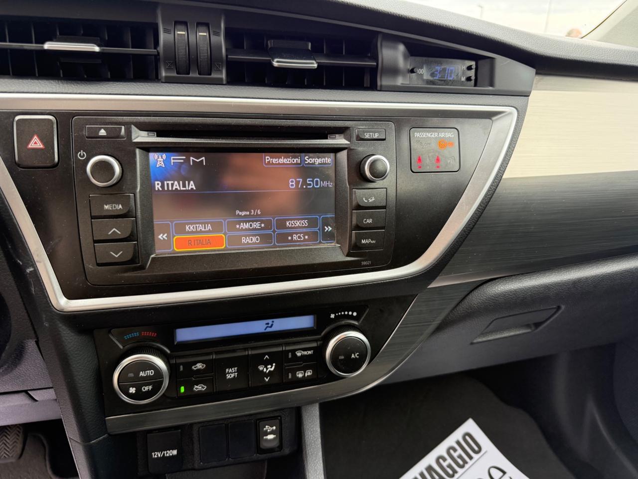 Toyota Auris Touring Sports 1.4 D-4D Lounge
