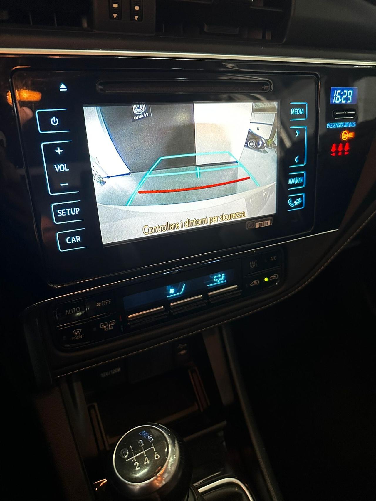Toyota Auris 1.6 D-4D Lounge
