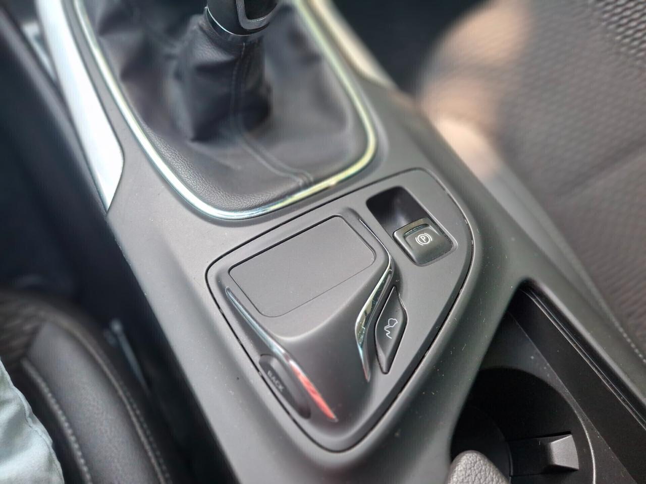 Opel Insignia 2.0 CDTI Sports Tourer Cosmo