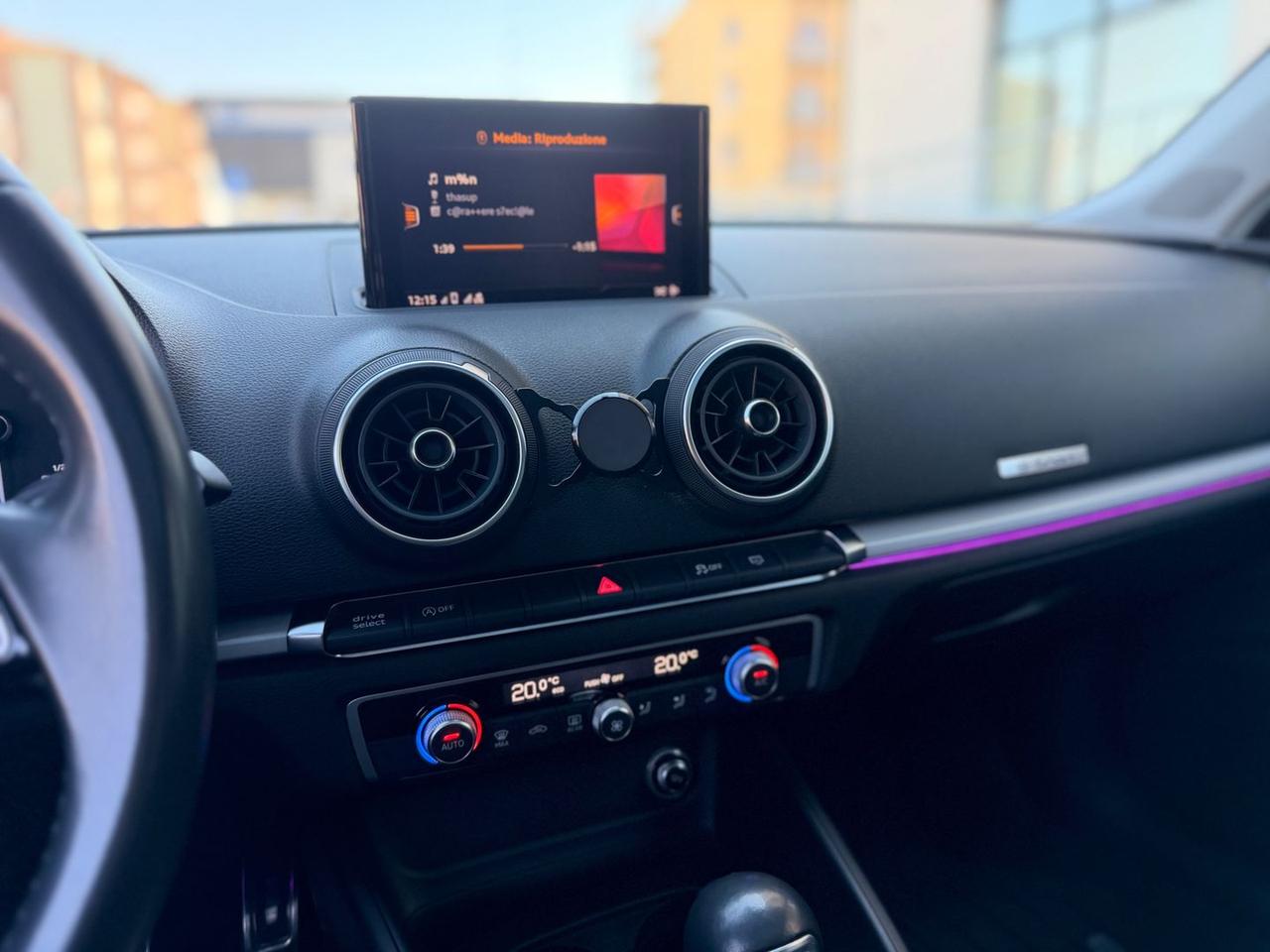 Audi A3 Admired 1.5 30 g-tron #10154