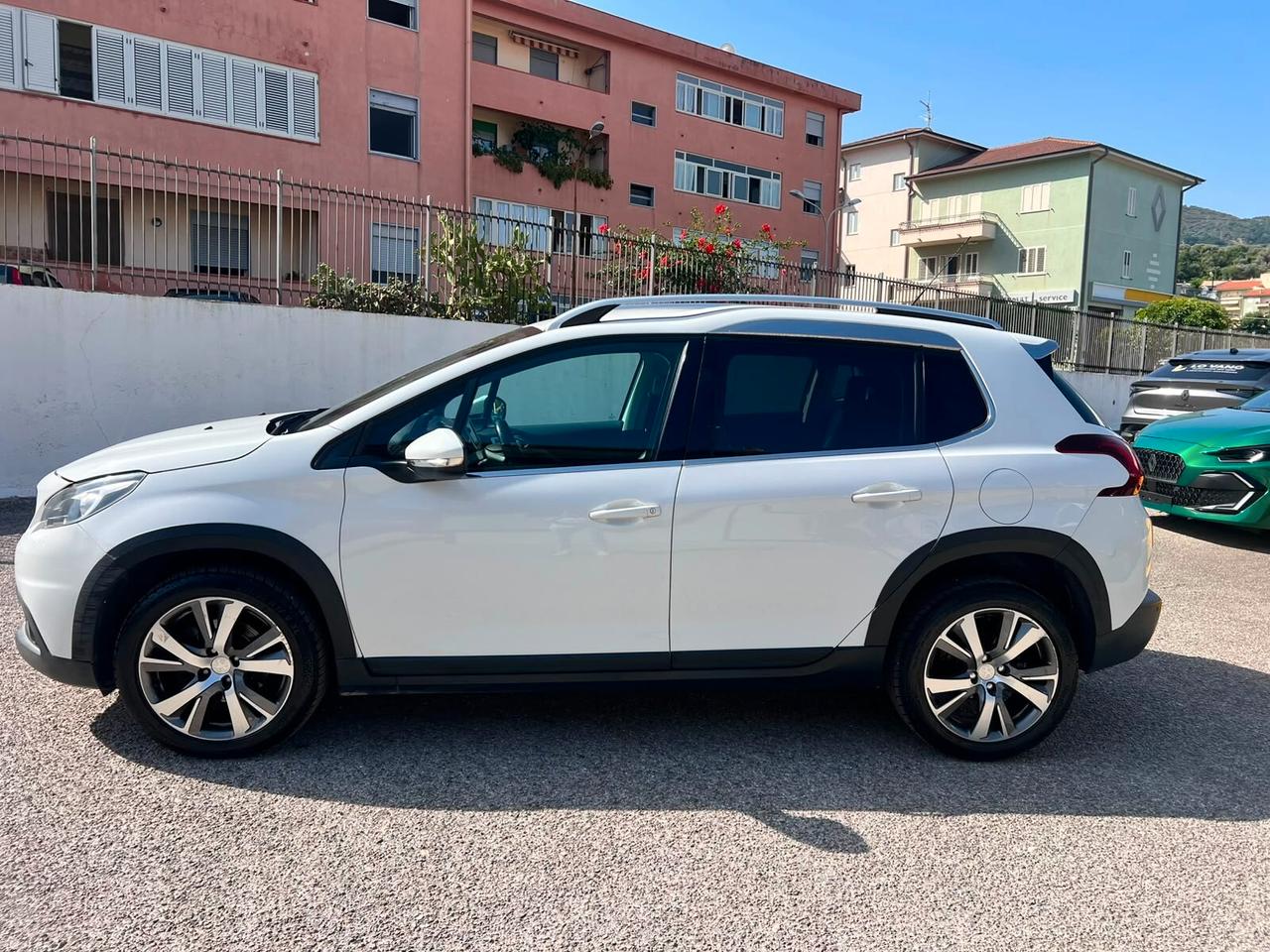 Peugeot 2008 1. 6 BlueHDi 120 S&S Allure