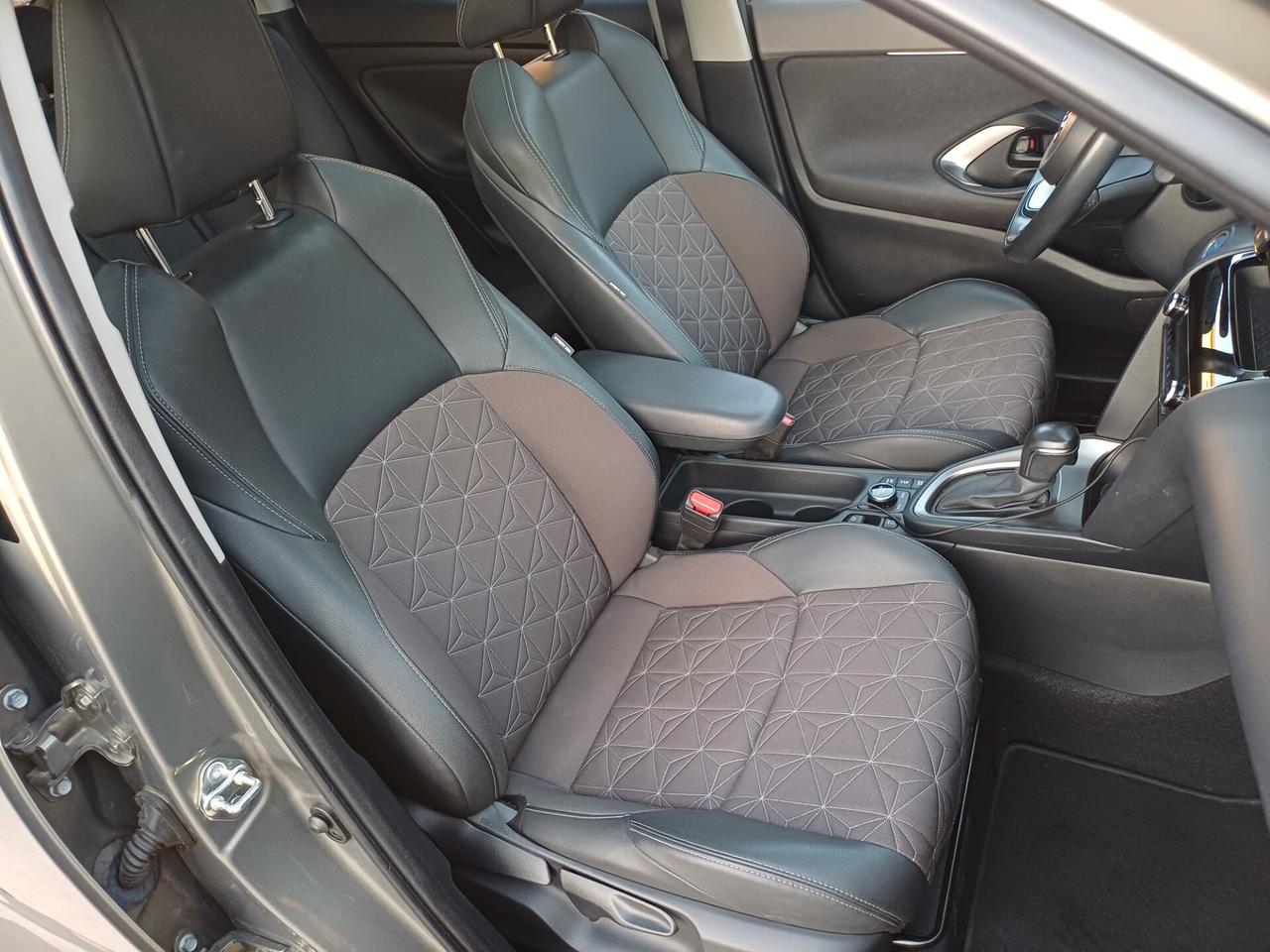 Toyota Yaris Cross 1.5 4WD-i(TETTO PANORAMICO)