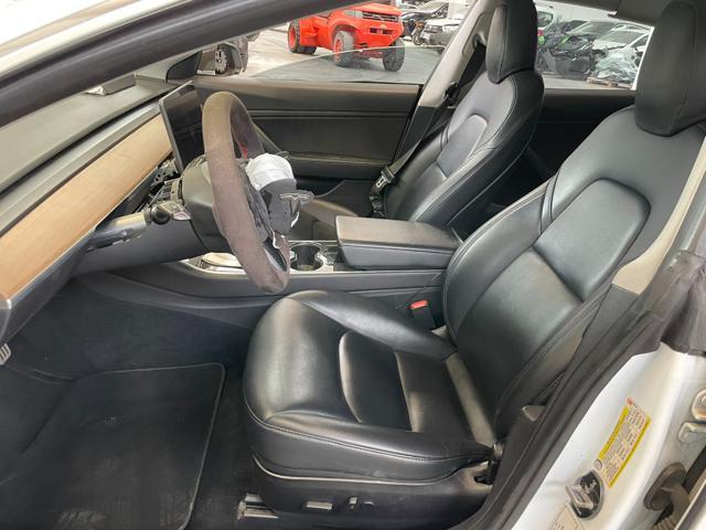 TESLA Model 3 LONG RANGE PERFORMANCE 462CV AWD