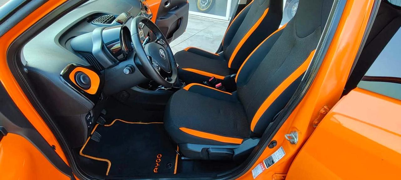 Toyota Aygo 1.0 72 CV x-wave orange KM 27000