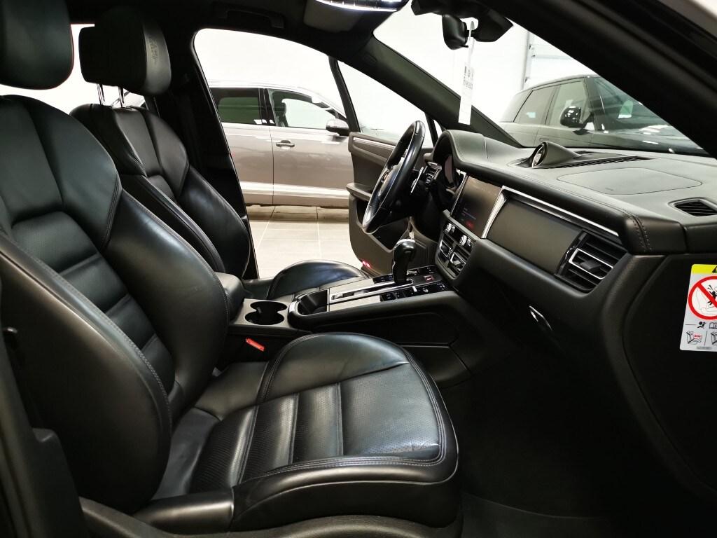 PORSCHE Macan 2.0 T
