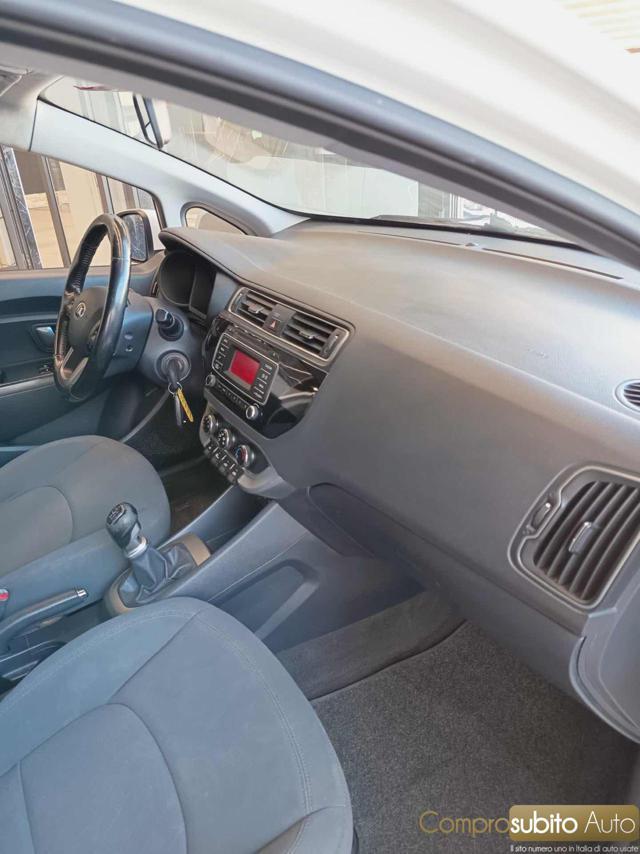 KIA Rio 1.1 CRDi 5p. Cool