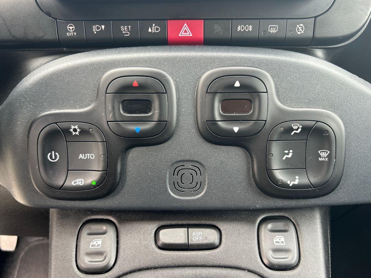 FIAT Panda III 2021 Cross - Panda 1.0 firefly hybrid City Cross s&s 70cv 5p.ti