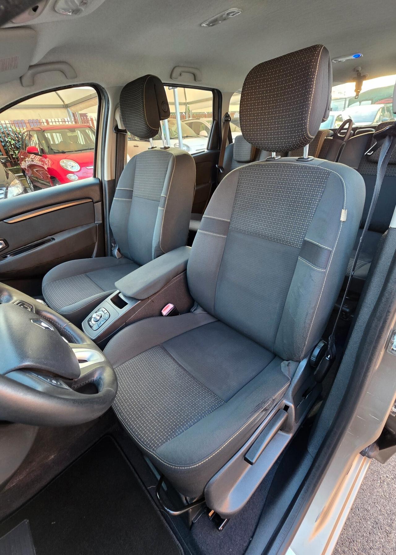 Renault Grand Scénic X-Mod 1.5 dCi 7 posti