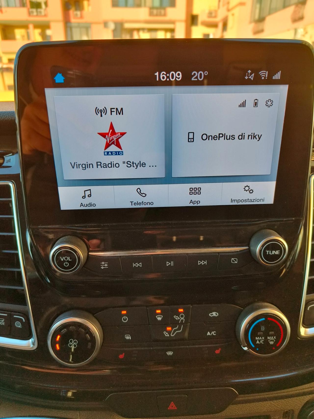 Ford Transit Custom L1H2 125cv Diesel