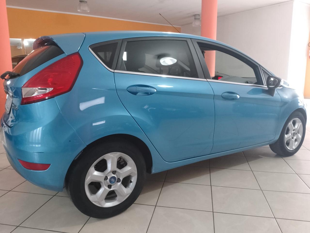 Ford Fiesta 1.4 TDCi 5p. Titanium