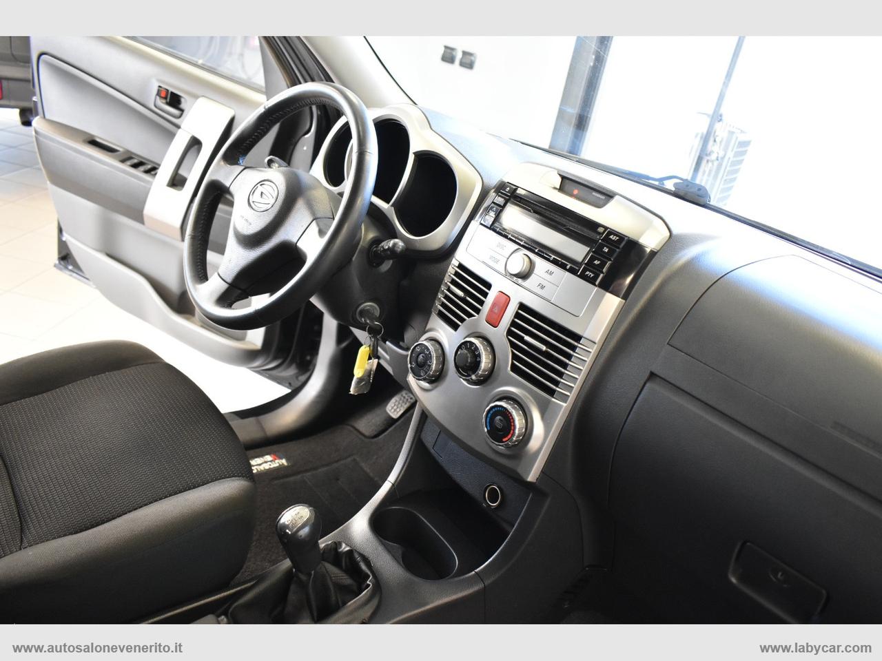 DAIHATSU Terios 1.5 4WD SX O/F