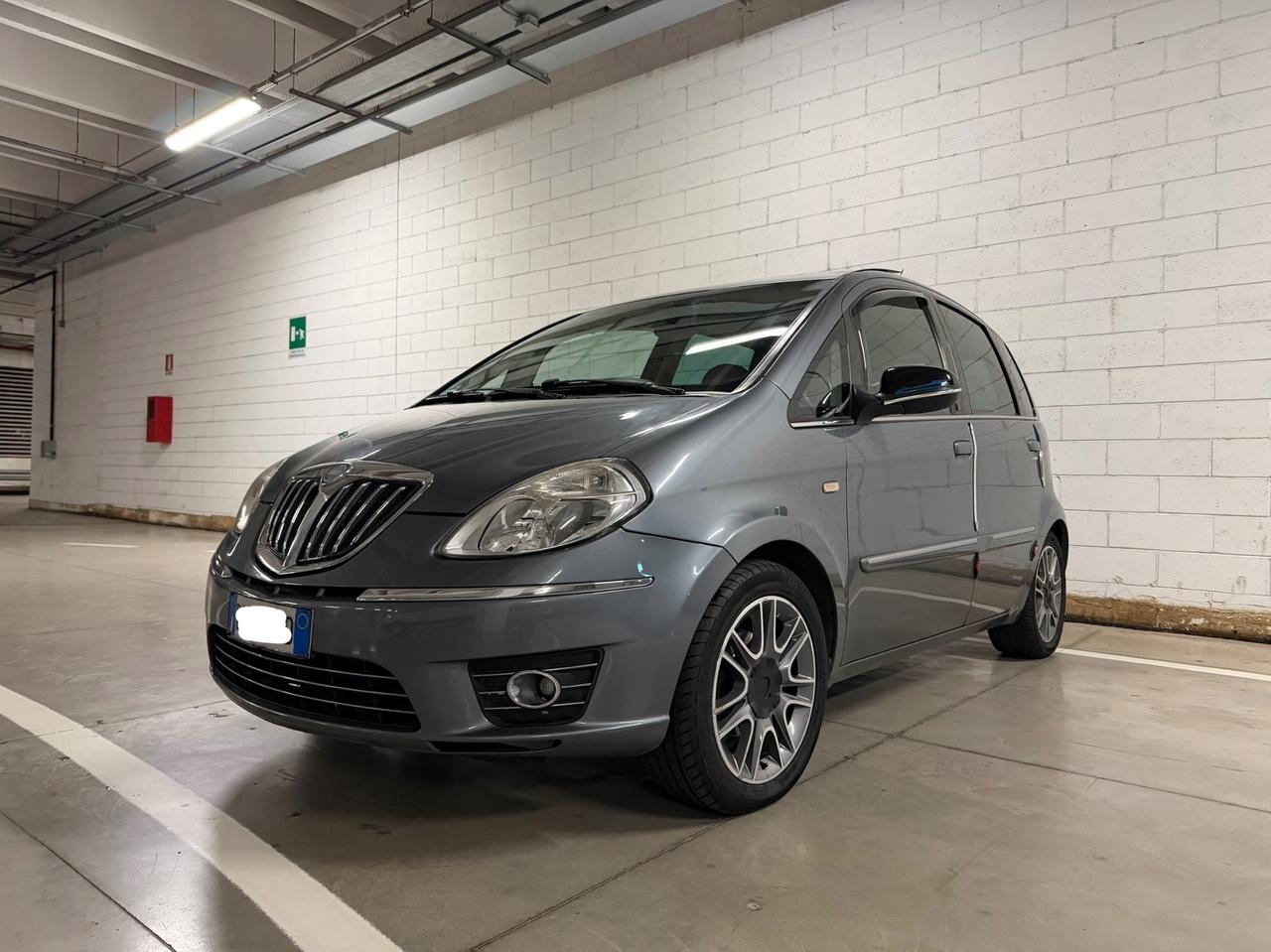 Lancia MUSA 1.4 16V Poltrona Frau