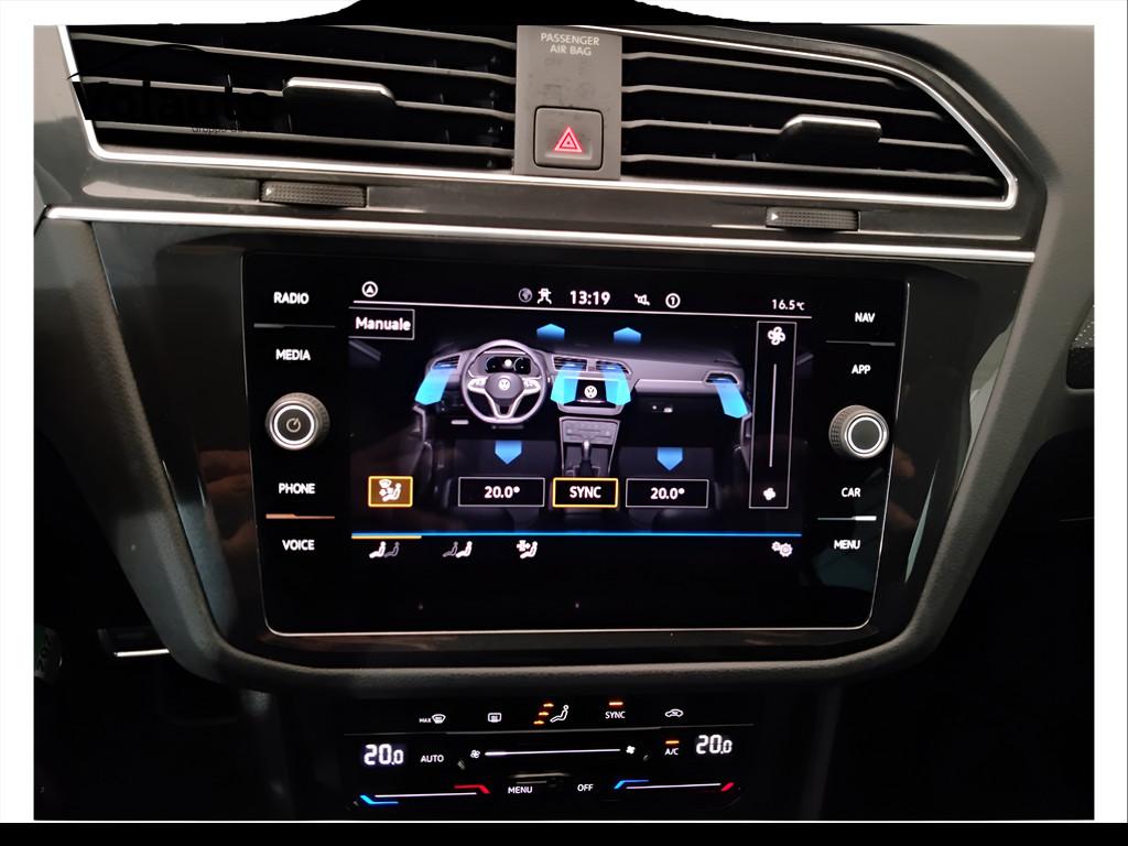 VOLKSWAGEN Tiguan II 2021 - Tiguan 1.5 tsi R-Line 150cv dsg