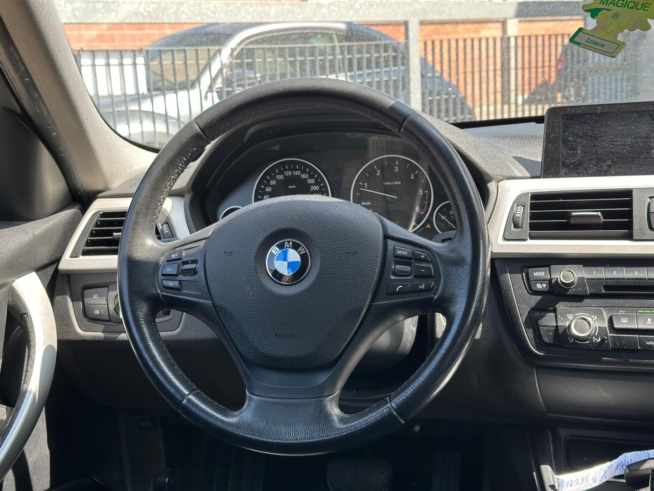 Bmw 320 320d xDrive Touring Msport