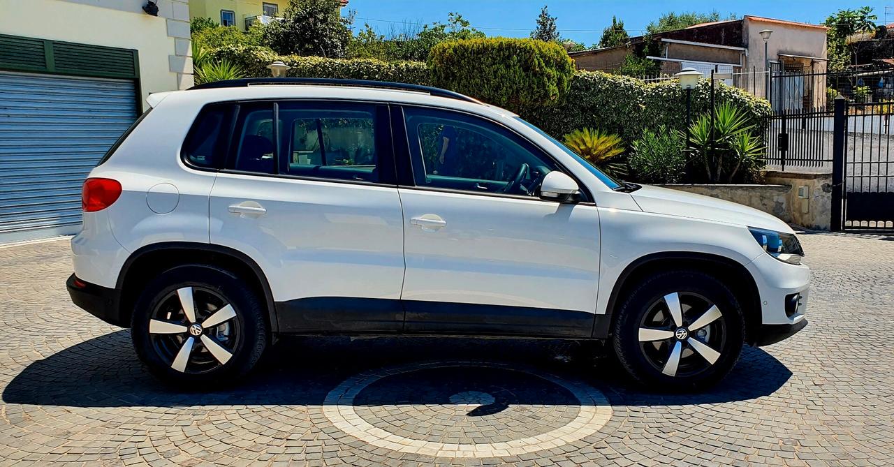 Volkswagen Tiguan 2.0 TDI 110 CV Sport & Style BlueMotion Technology