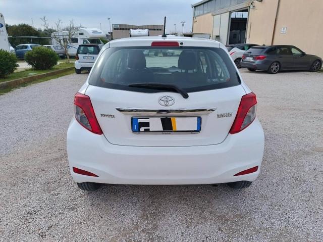 Toyota Yaris 1.4 d-4d Lounge 5p