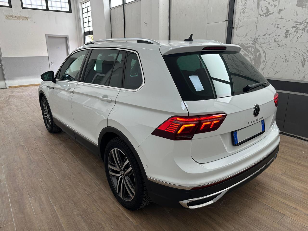 Volkswagen Tiguan 2.0 TDI 150 CV SCR DSG Elegance