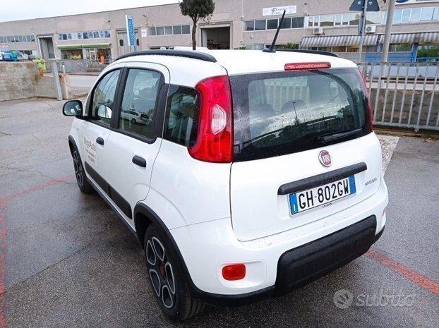 Panda Hybrid A NOLEGGIO A 40 EURO PIU IVA AL GIORNO