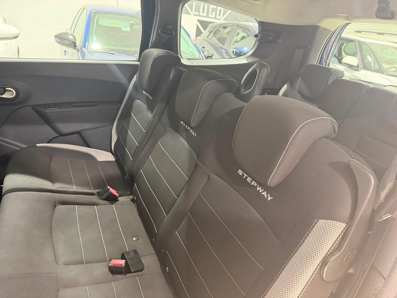 Dacia Lodgy Stepway 1.5 Blue dCi 8V 115CV 7 posti