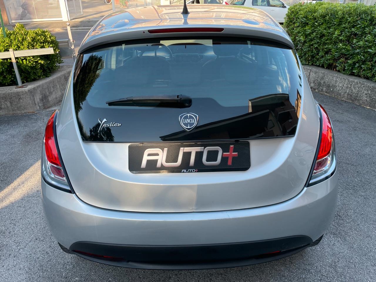 Lancia Ypsilon 1.2 69 CV 5 porte S&S Elefantino Blu