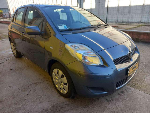 TOYOTA Yaris 1.3 5 porte Sol NEOPATENTATI