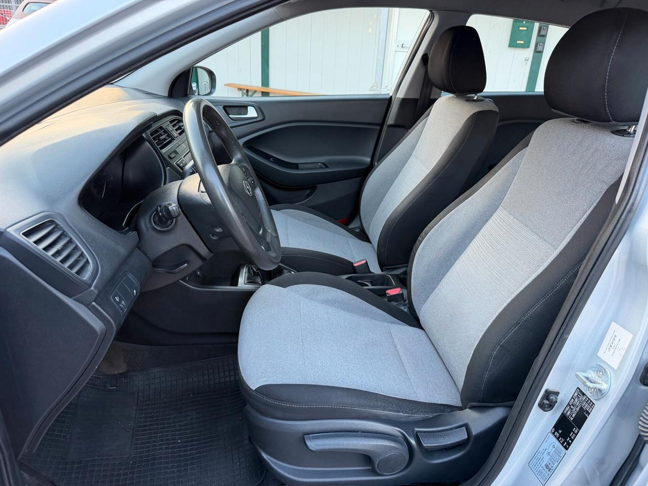 Hyundai i20 1.2 84 CV (GPL) 5 porte Classic