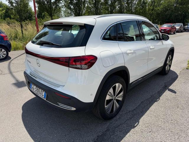 MERCEDES-BENZ EQA 250