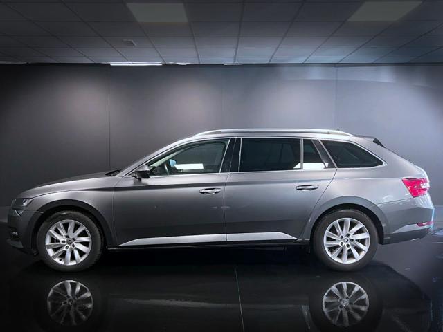 SKODA Superb 2.0 TDI 150CV DSG Wagon Executive