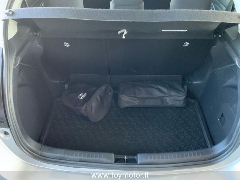 Toyota Yaris 4ª serie 1.5 Hybrid 5 porte Trend