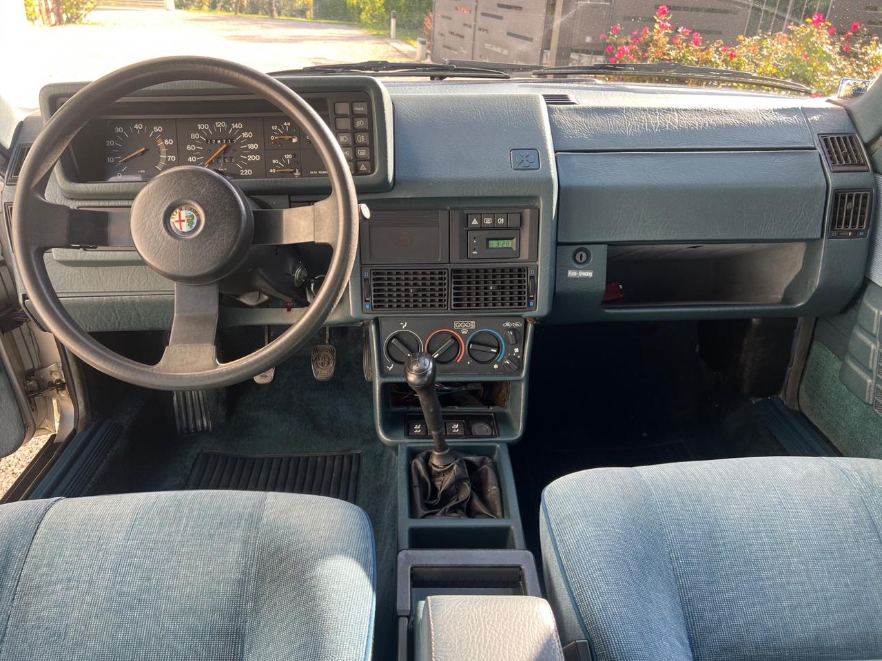 Alfa Romeo 90 2.0i Super clima