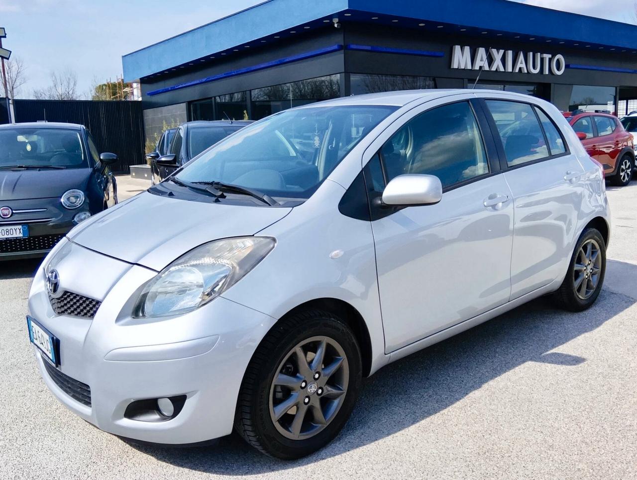Toyota Yaris 1.0 GPL CASA MADRE