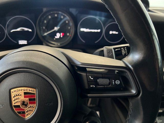 PORSCHE 911 Carrera 4 //TOTAL BLACK//