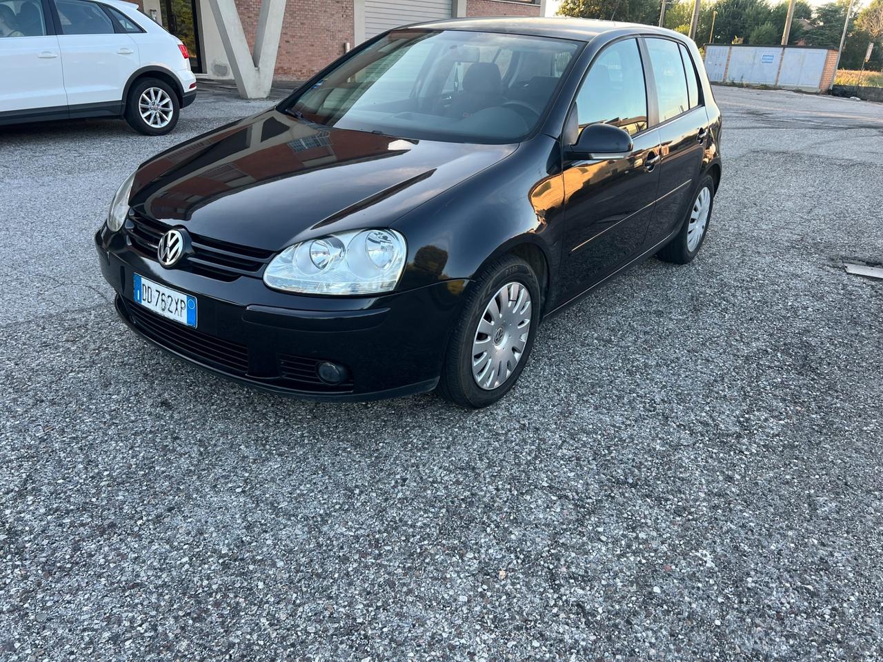 Volkswagen Golf 1.6 16V FSI 5p. Comfortline