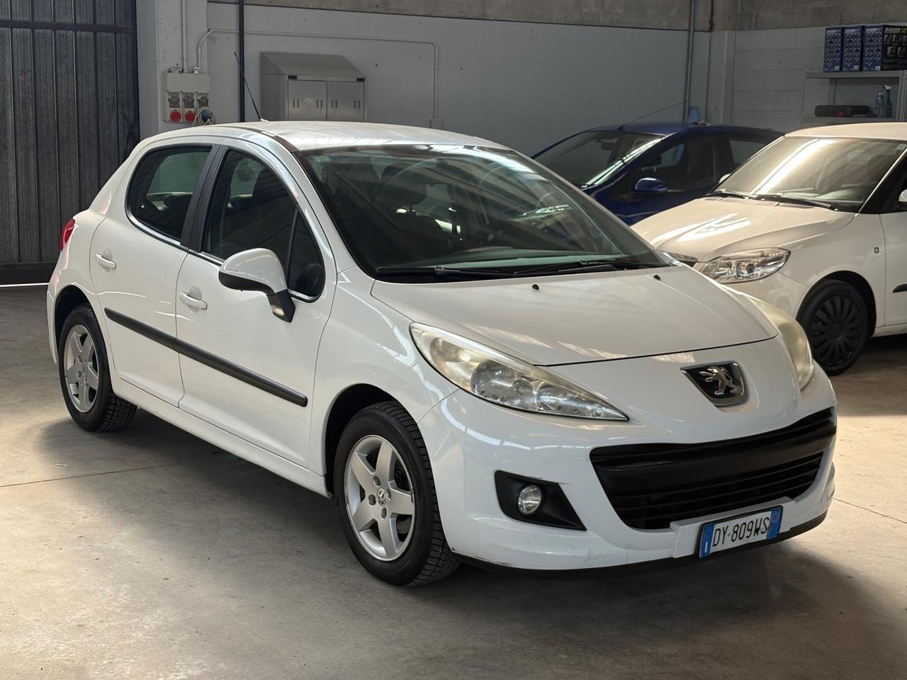 Peugeot 207 1.4 8V 75CV 5p. Energie Sport ECO GPL