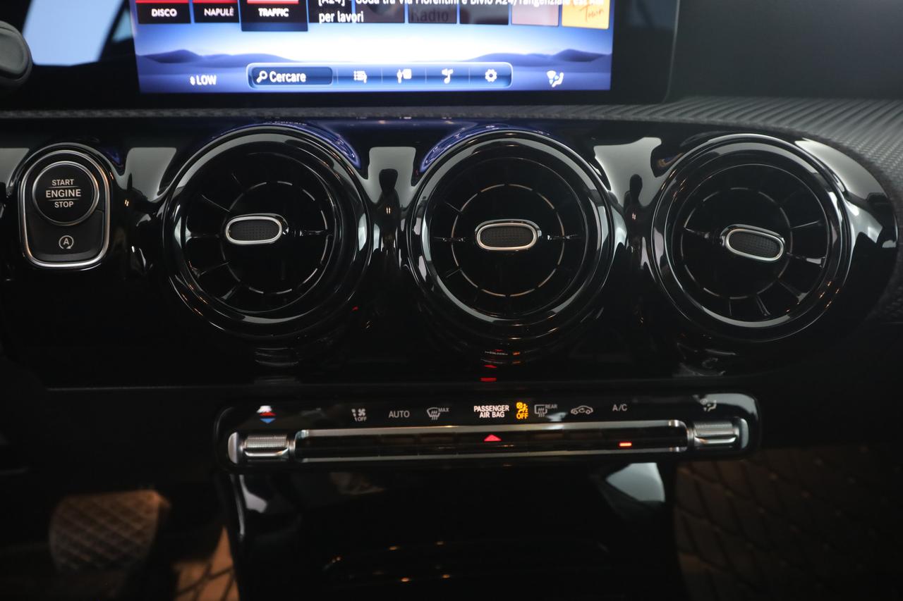 MERCEDES Classe A (V177) A 180 d Automatic Progressive Advanced