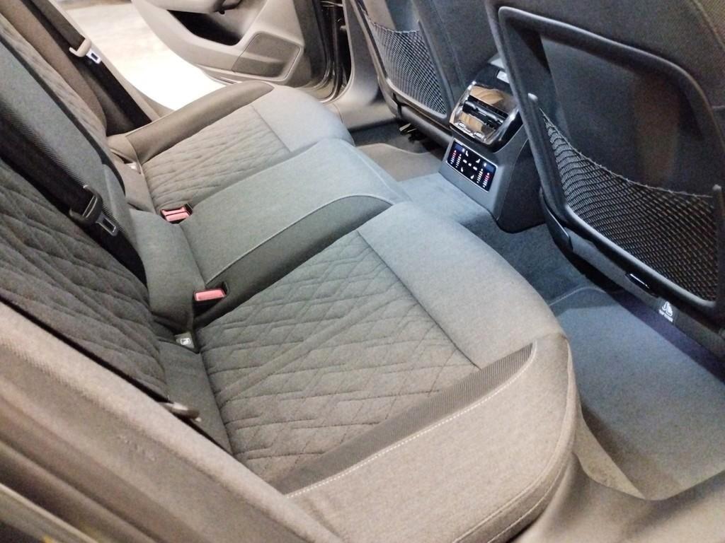 Audi A6 Avant 40 2.0 TDI quattro ultra S tronic line edition