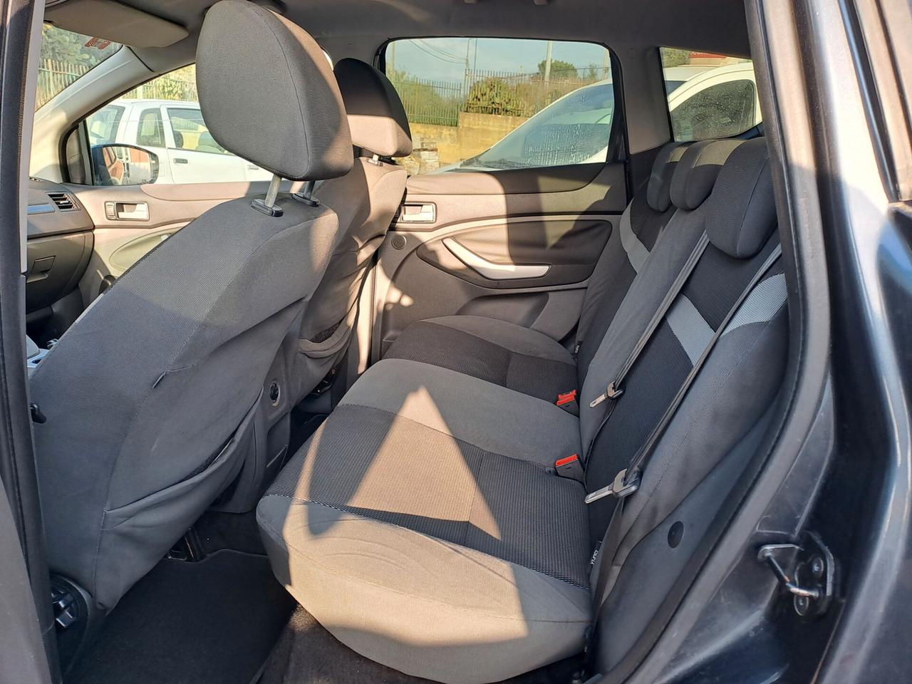 Ford Kuga 2.0 TDCi 136 CV 4WD Titanium DPF