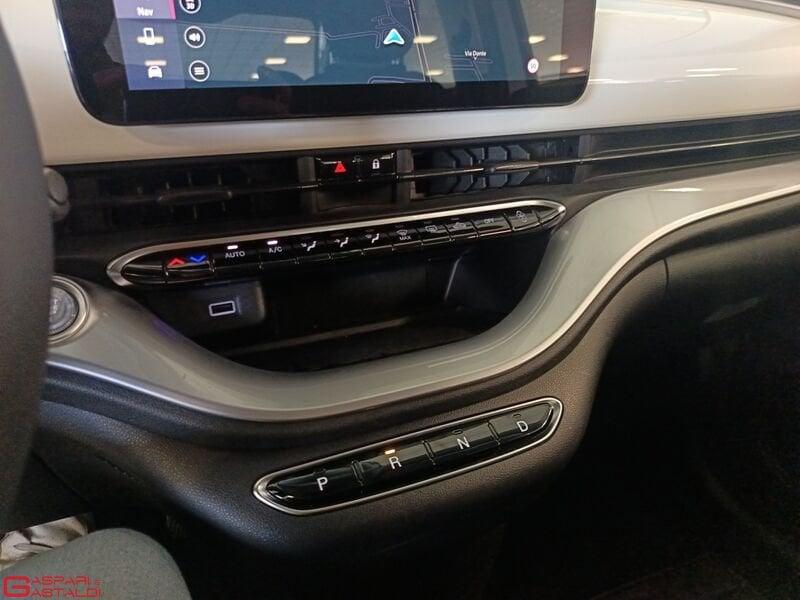 FIAT 500 Electric Icon + 118cv 42 kWh 320km WLTP