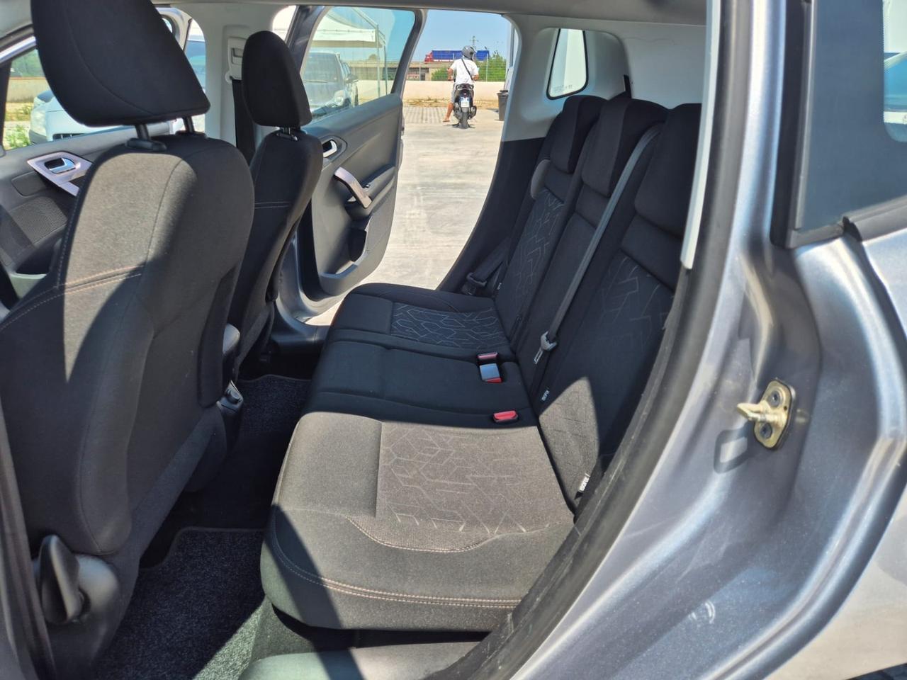 Peugeot 2008 1.6 e-HDi 92 CV Stop&Start Allure