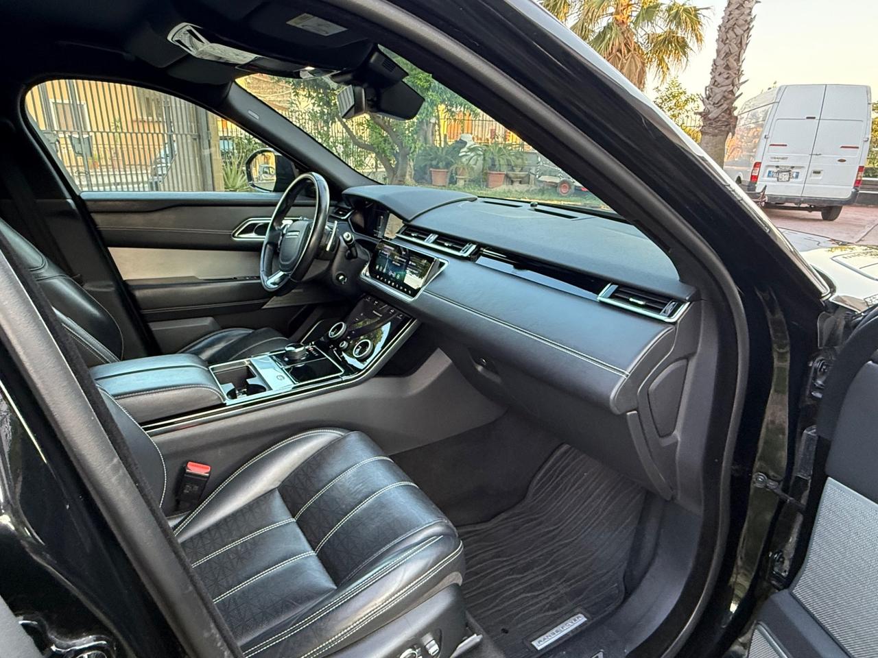 Land Rover Range Rover Velar Range Rover Velar 2.0D I4 240 CV R-Dynamic HSE
