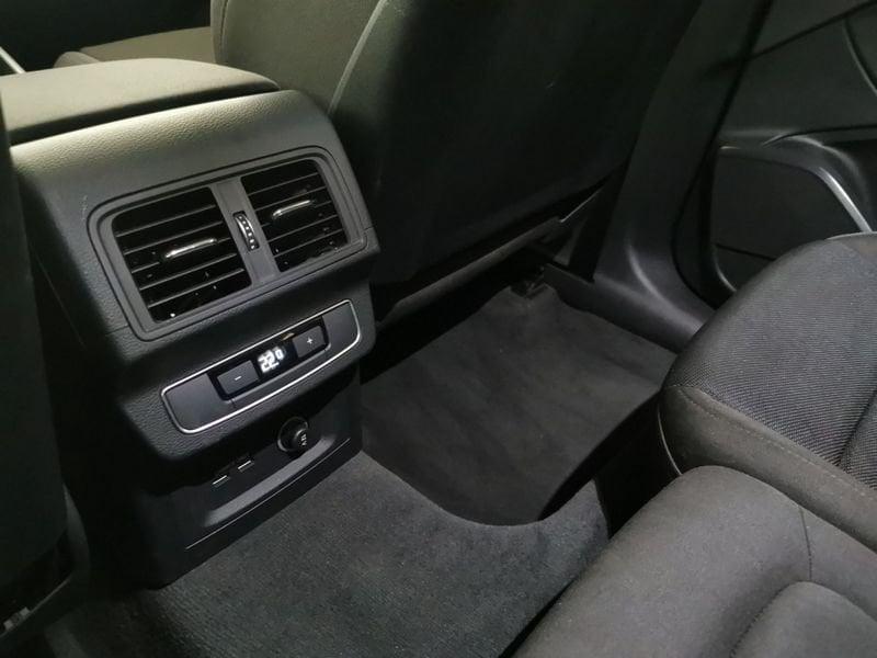 Audi Q5 Sportback 40 2.0 tdi mhev 12V S line quattro s-tronic