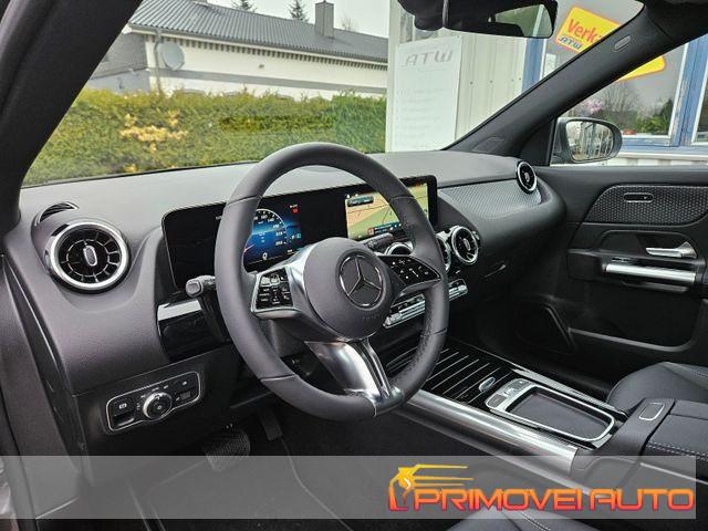 MERCEDES-BENZ GLA 200 Automatic Progressive