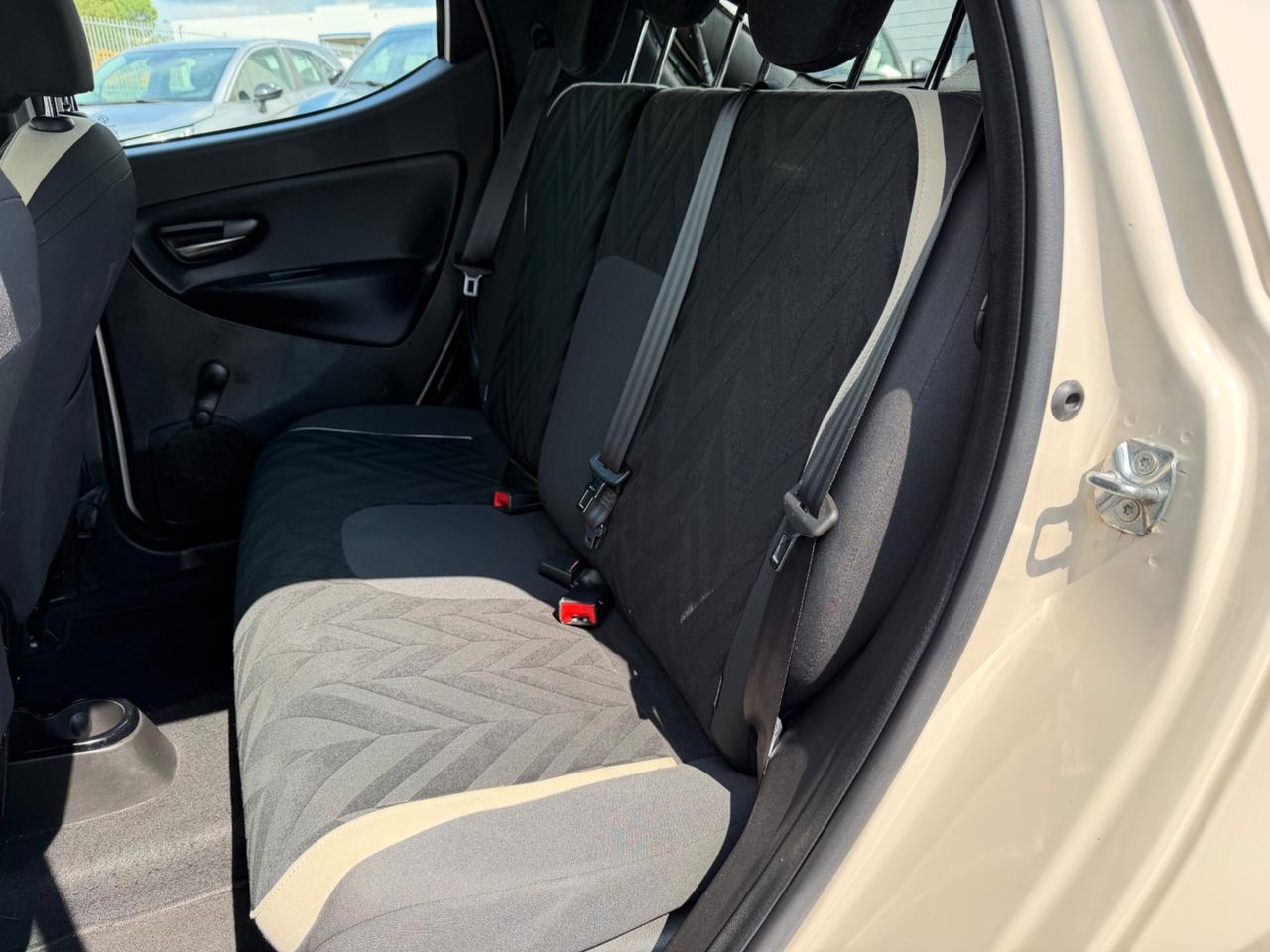 Lancia Ypsilon 1.2 69 CV 5 porte Gold Opening Edition